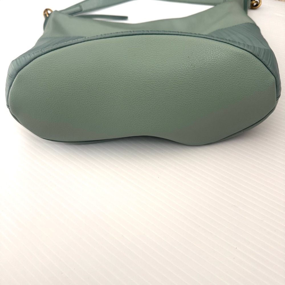 Fossil Talulla Mint Green Hobo Shoulder Bag Gold Hardware Pleated Front - Picture 4 of 10